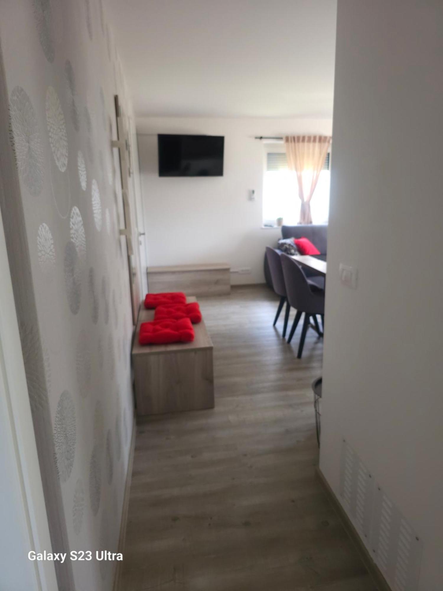 Prima Countryside Apartments Zirovnica Oda fotoğraf